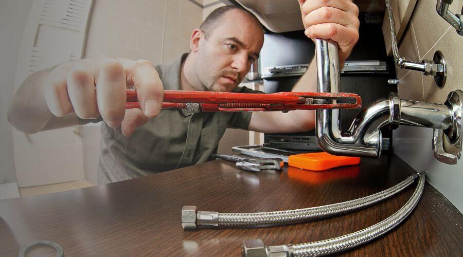 Local expert plumbing services in El Paso, IL